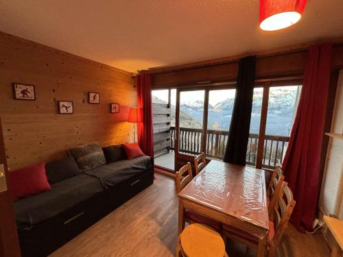 Studio cabine au pied des pistes, 3 couchages, parking - FR-1-297-326