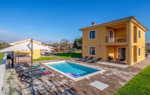 Lovely Home In Gajana