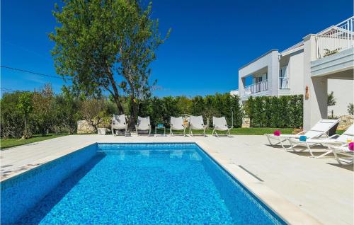 Πισίνα στο ή κοντά στο Villa Chiara