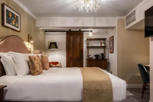 Coach & Horses Hotel photo 16