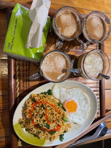 Φαγητό σε αυτή η εξοχική κατοικία ή κάπου εκεί κοντά