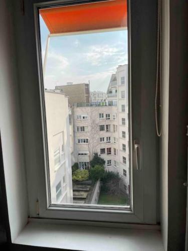 Paris 16e arrondissement superbe 45 m2 plein sud