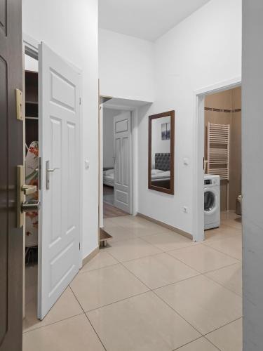 Millennium Cozy Stay - Fully Equipped Apartment