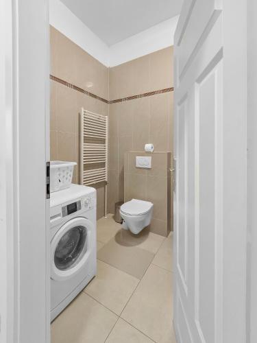 Millennium Cozy Stay - Fully Equipped Apartment