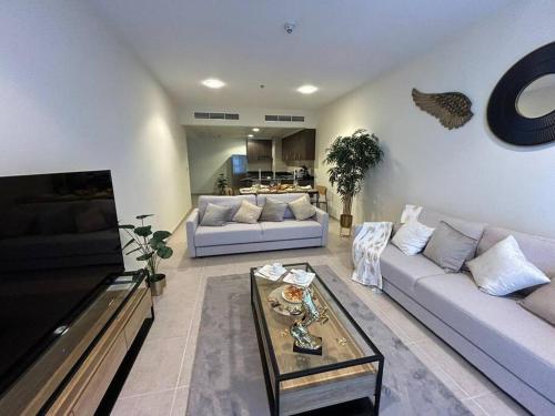 1BHK in Dubai Marina near tram