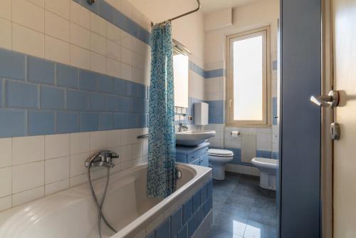 GuestHost - Bright and roomy apartment in Flaminio district