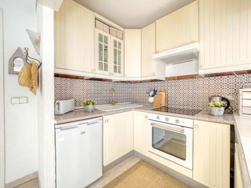 Holiday Home Los Geranios by Interhome