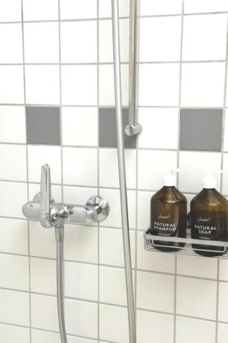 Ein Badezimmer in der Unterkunft Apartment Steil Alva Studios Smit by Interhome