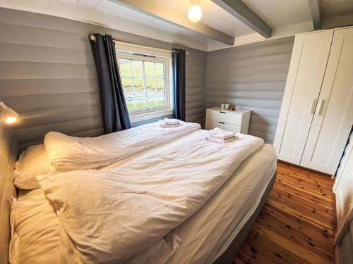 Postel nebo postele na pokoji v ubytování Chalet Krampehaugen by Interhome