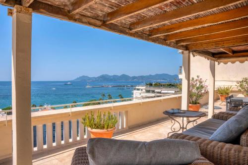 Cannes - Roof terrace for rent