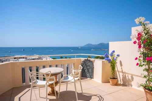 Cannes - Roof terrace for rent