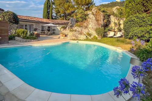 Photo de la galerie de l'établissement 06roche, à Nice