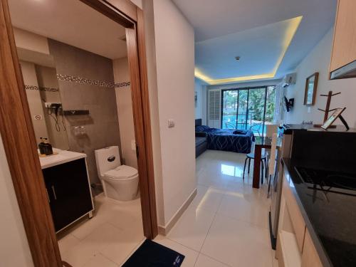 Koupelna v ubytování Laguna Beach resort 3 condo pattaya with deluxe nature and pool access ลากูน่า บีช รีสอร์ต 3 พัทยา