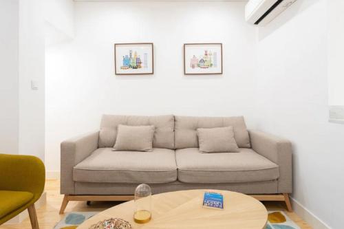 Comfortable Apartment in Bairro Alto by LovelyStay
