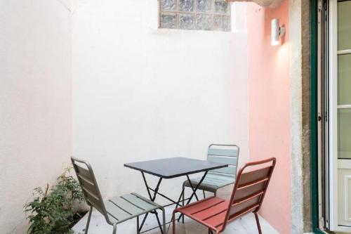 Comfortable Apartment in Bairro Alto by LovelyStay