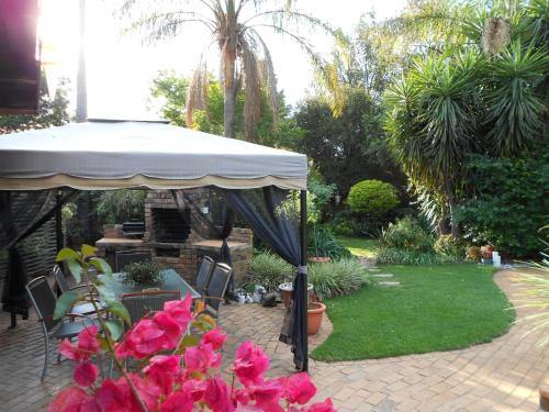 Gallery image of Old Umtali Guest House in Johannesburg