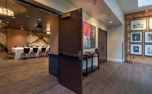 Fotografie z fotogalerie ubytování Hotel Lucia v destinaci Portland