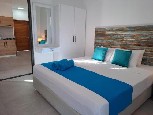 Maison Mont Choisy - One or Two Bedrooms Apartment