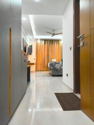 Arth Studios, Omaxe Hazratganj Gomti Nagar Extにあるテレビまたはエンターテインメントセンター