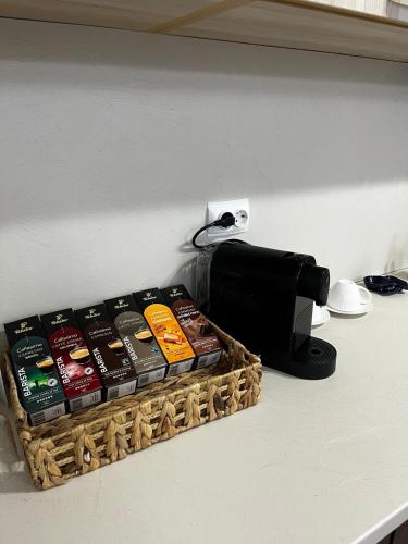 Φαγητό σε αυτό το διαμέρισμα ή κάπου εκεί κοντά