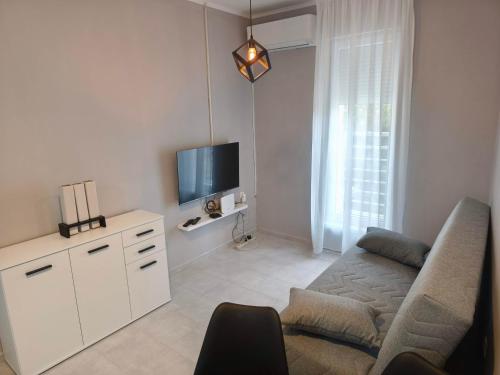 Televisyen dan/atau pusat hiburan di Apartmani Trastevere Sombor