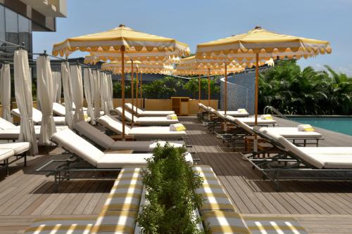 Piscine de l'établissement Aparthotel Adagio Abidjan Marcory ou située à proximité