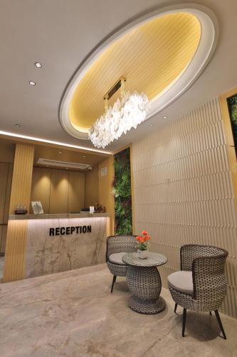 Lobi atau kawasan kaunter penerimaan di Hotel Bawa Inn