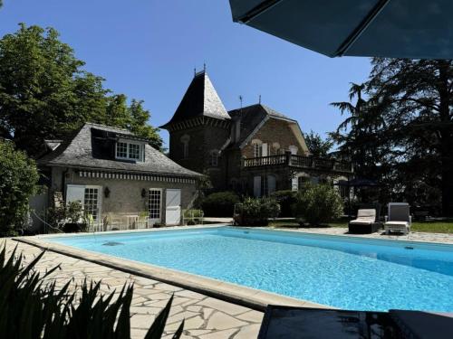 Gîte de France Pool house et tennis 3 épis - Gîte de France 7 personnes MAE-4611