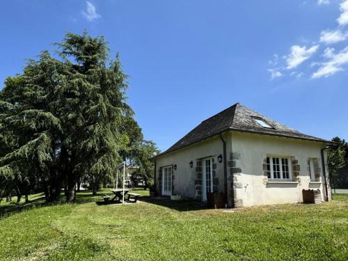 Gîte de France Pool house et tennis 3 épis - Gîte de France 7 personnes MAE-4611