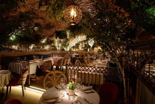 Restoran atau tempat lain untuk makan di ICON Wipton