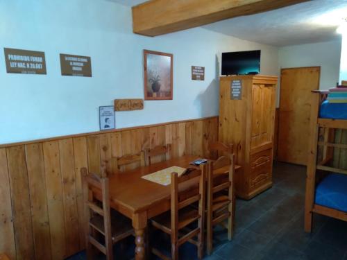 Posezení v ubytování departamentos privados de 2 a 8 pax equipados