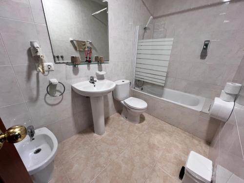 Ένα μπάνιο στο Hotel Don Juan