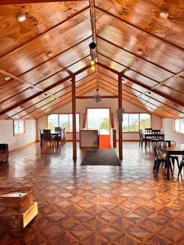 Gallery image of cabañas y hotel antiñanco in Quellón