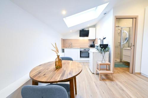 Beau studio cozy centre ville et plages n13