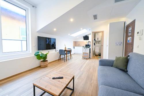 Beau studio cozy centre ville et plages n13