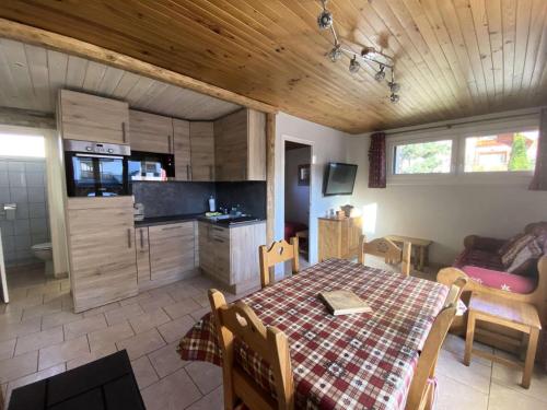 Photo de la galerie de l'établissement Résidence Scrischss - T2 au cœur des Deux Alpes dans la résidence le Scrischss MAE-3921, à Vénosc