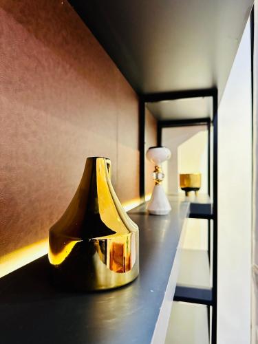 Gambar di galeri bagi 20 Min From Downtown Luxe 02 Bhk Penthouse with Balcony Sky Park One di Islamabad