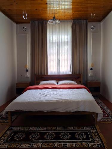 Katil atau katil-katil dalam bilik di Panorama A Heritage Bungalow
