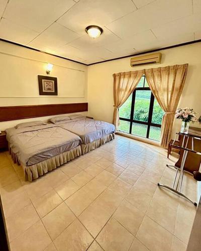Katil atau katil-katil dalam bilik di Afamosa private pool Villa1007 karaoke snuker