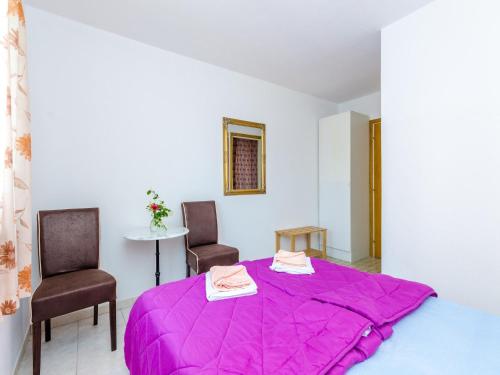 Villa Bind - Basic Double Room with Patio and Garden View R3