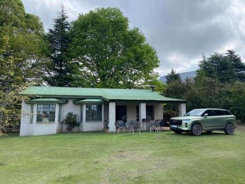 Κήπος έξω από το Brackenburn Trout and Trail Retreat