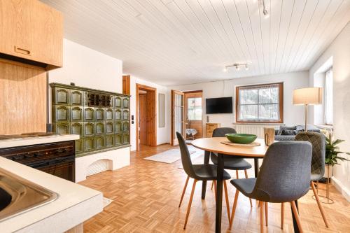 Kuchyň nebo kuchyňský kout v ubytování Panorama Ferienhaus Zentral