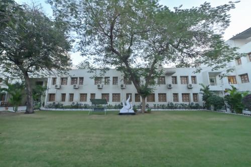 Jardín al aire libre en Chryso Hotels Pvt Ltd