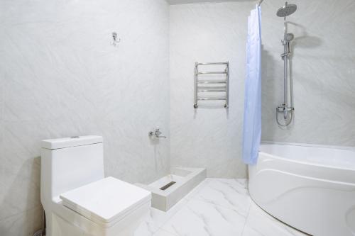Bilik mandi di Sofiya Tashkent Hotel