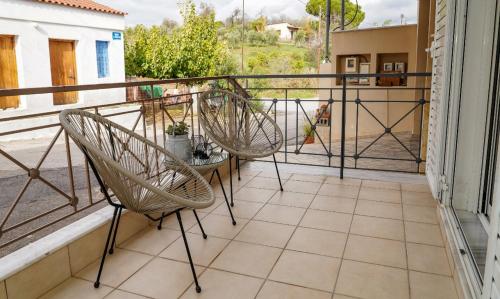 Balkoni atau teres di Memories house