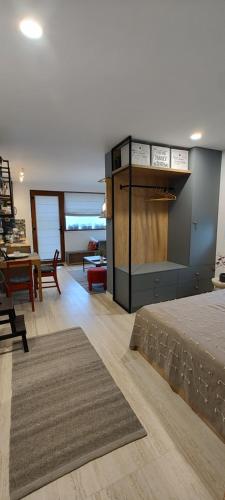 Postel nebo postele na pokoji v ubytování Leaf apartment