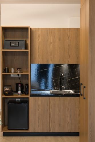 Cens Silver Suites