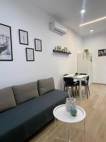 Los Mellis - María Zambrano Estación de Tren & Bus