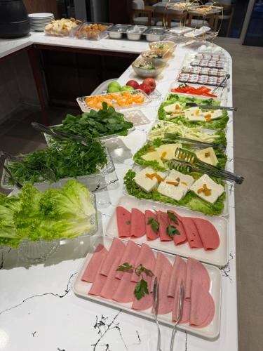 Jídlo v hotelu nebo okolí