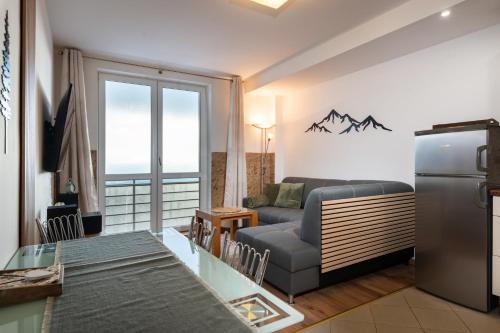 Kuchyň nebo kuchyňský kout v ubytování TATRYSTAY Apartmán v srdci Tatier